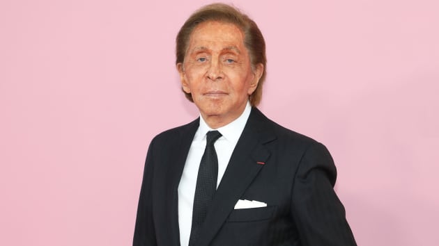 Valentino , fashion designer to stars , has died at age 93